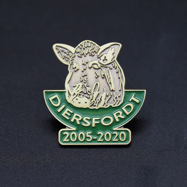 Diersfordt Pins, Wild Zwijn met tekst