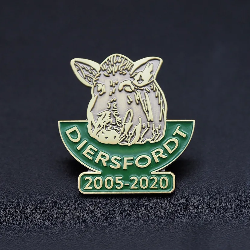 Diersfordt Pins, Wild Zwijn met tekst