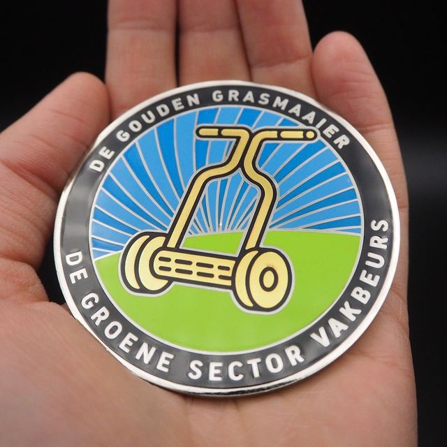 award-gouden-grasmaaier-de-groene-sector-Pin's Passion