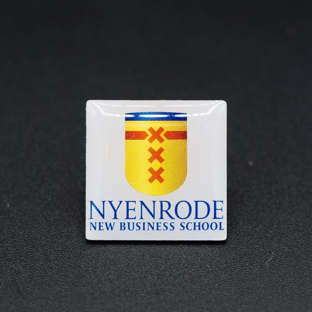 Nyenrode New Business School, Schild met Tekst