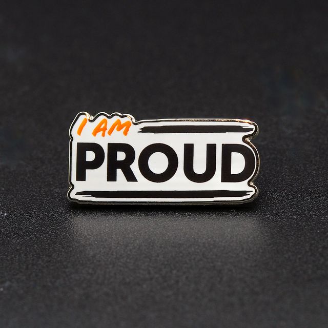 I am Proud-Pins- speldje van Logo