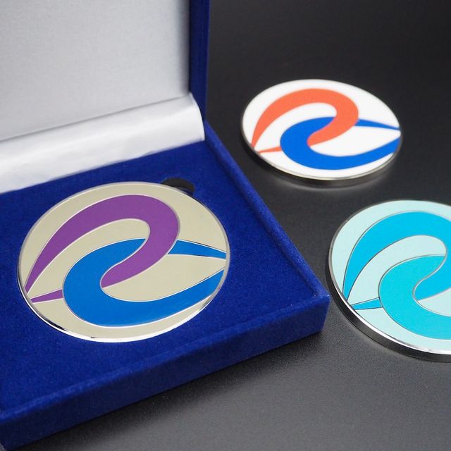 award-van-verbinding-velours-giftbox-Pin's Passion