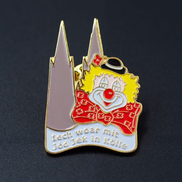 carnavalvereniging-keulen-Pins-carnaval-ijzer-koud-gestempeld-outline-pin's passion