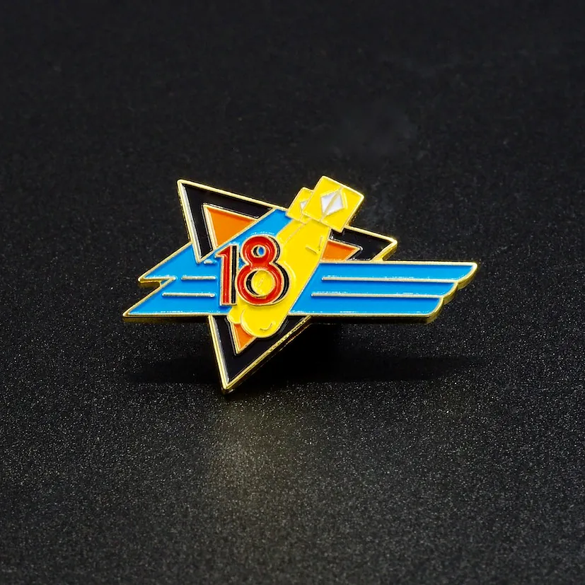Pin's Passion-kinderen-van-het-18th-Squadron-Outline-Koper-Koud-Gestempeld-Pins
