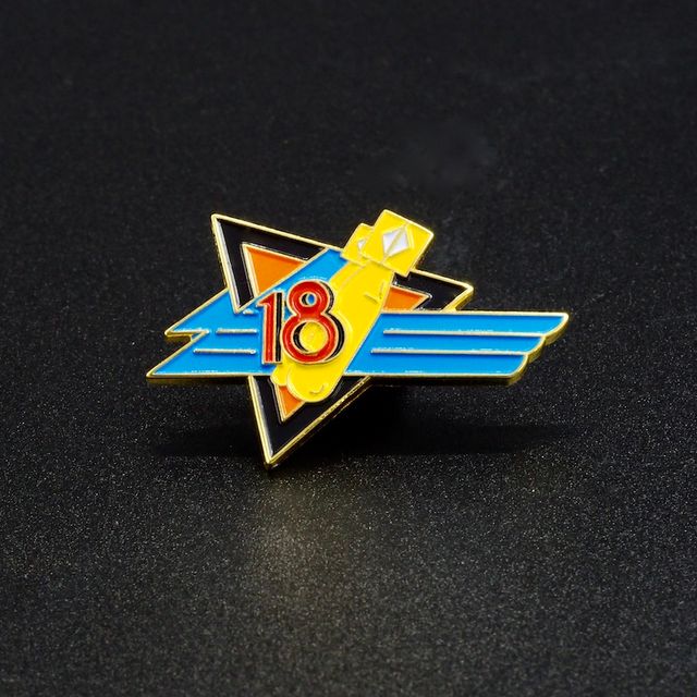 Pin's Passion-kinderen-van-het-18th-Squadron-Outline-Koper-Koud-Gestempeld-Pins