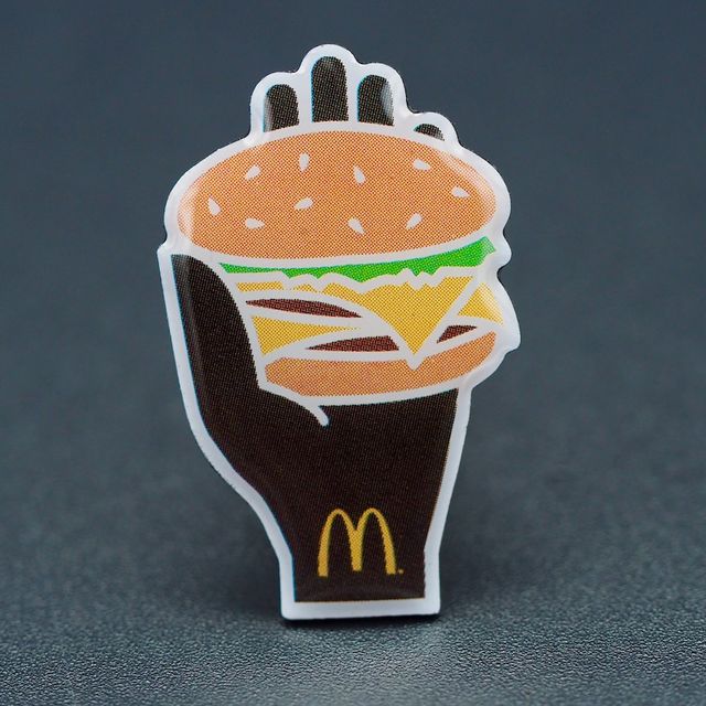Mac Donalds Hand met Burger in Outline