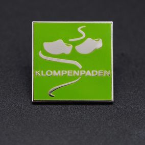klompenpaden-pins-stichting-landschapsbeheer-gelderlandwarm-geëmailleerd-vierkant-pin's passion