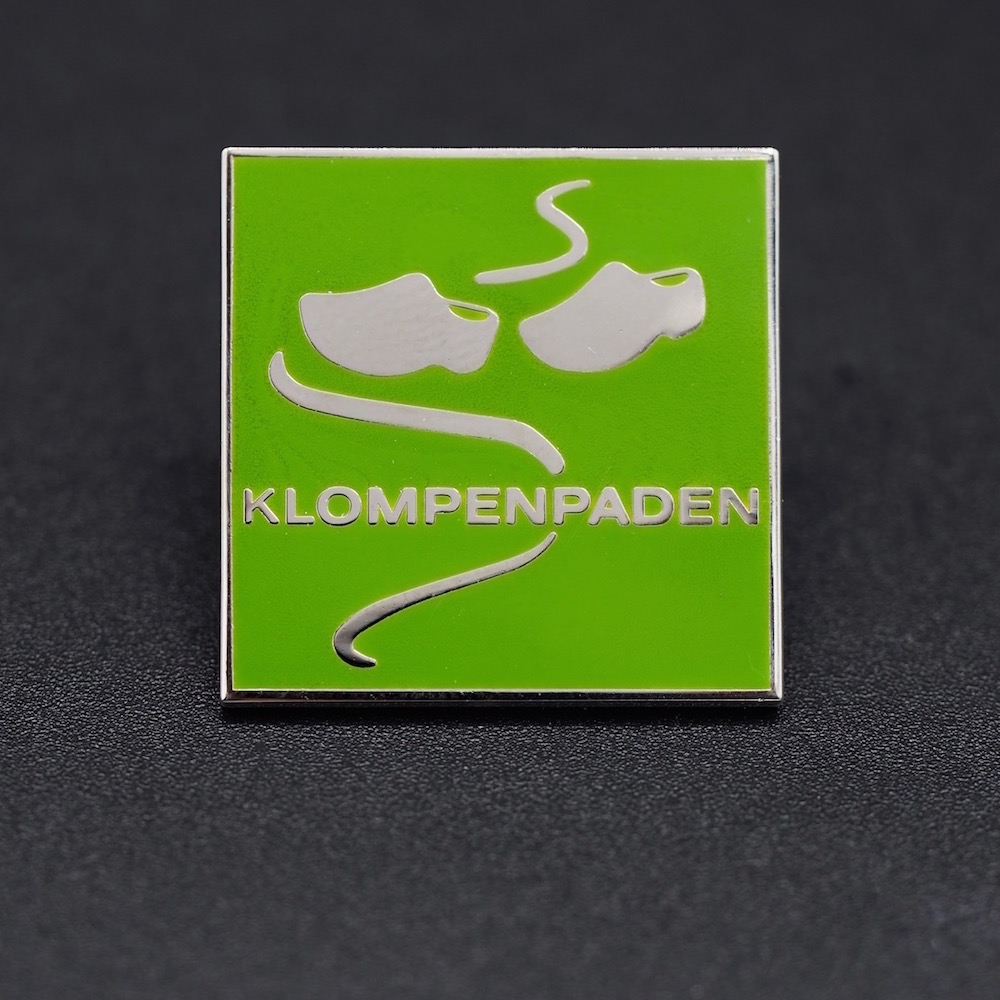 klompenpaden-pins-stichting-landschapsbeheer-gelderlandwarm-geëmailleerd-vierkant-pin's passion