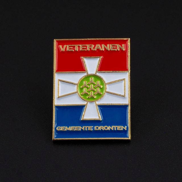 Pin's Passion-IJzer-Koud-Gestempeld-Pins-Veteranen-Gemeente-Dronten