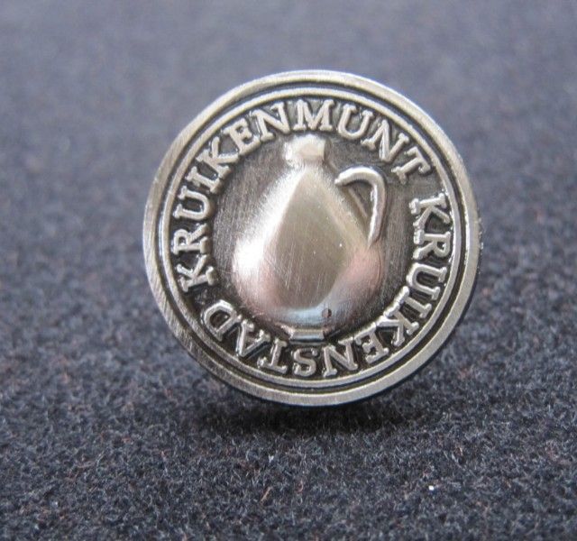 IJzeren pins met 2D-reliëf Kruikenmunt