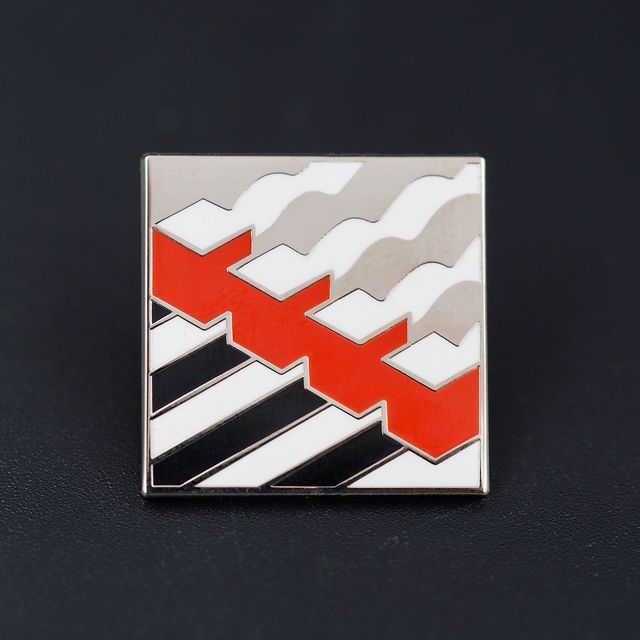 Gemeente-Beuningen-Warm-geëmailleerde-pins-vierkant-Pin's Passion
