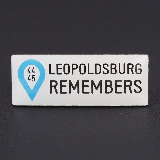 Pin's Passion-Leopoldsburg-Remembers-44-45-Zijdeglans-Filmprint-Pins
