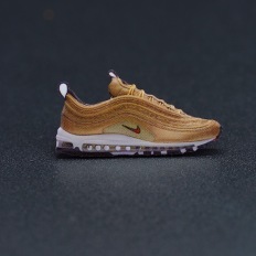 Zijdeglans filmprint schoen