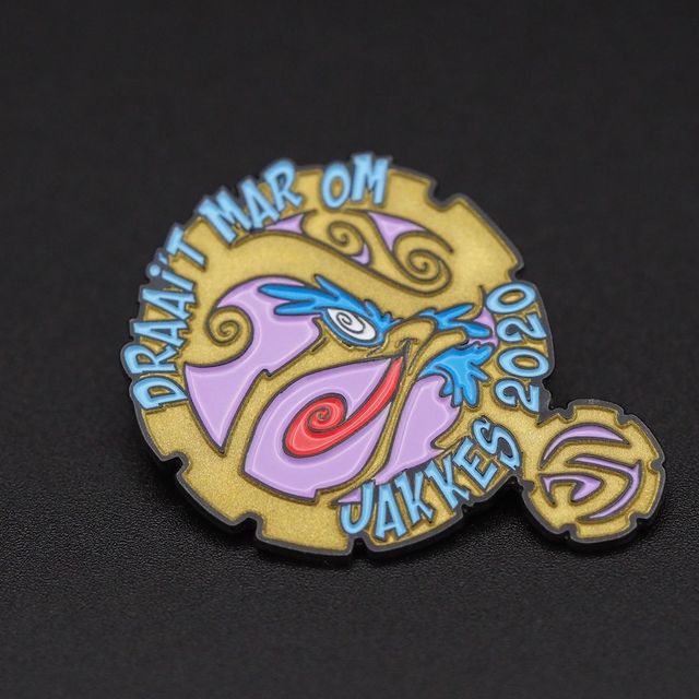 Pin's Passion-Jakkes-2020-Pins-Outline-IJzer-Koud-Gestempeld