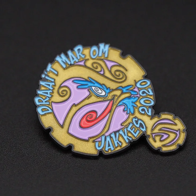 Pin's Passion-Jakkes-2020-Pins-Outline-IJzer-Koud-Gestempeld