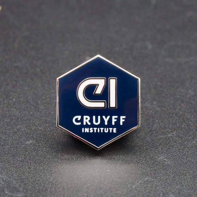 Cruyff Institute Pins, Logo speldje donkerblauwe witte tekst