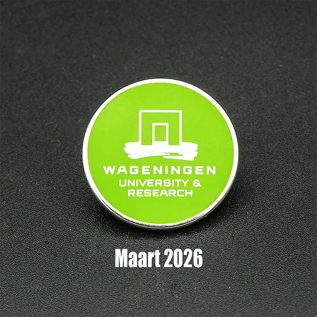 Wageningen university and research Pins, Logo Speld groen m et wit logo en tekst