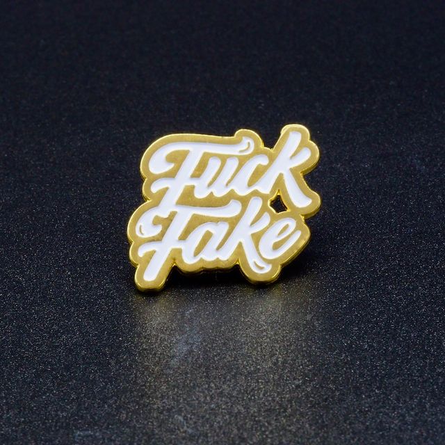 Pin's Passion-Fuck-Fake-Koper-Koud-Gestempelde-Pins