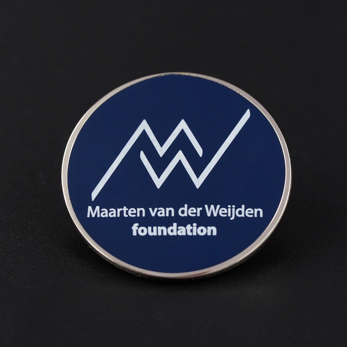 Pin's Passion-Koper-Warm-Geëmailleerd-pad print-Pins-Maarten van der Weijden foundation