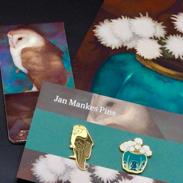 Museum MORE Pins - Jan Mankes Speldjes op gift card - Pin's Passion - Grote uil op scherm - Gemberpot met Chrysanten - Koper Warm Geëmailleerde Pins in Goud verguldsel