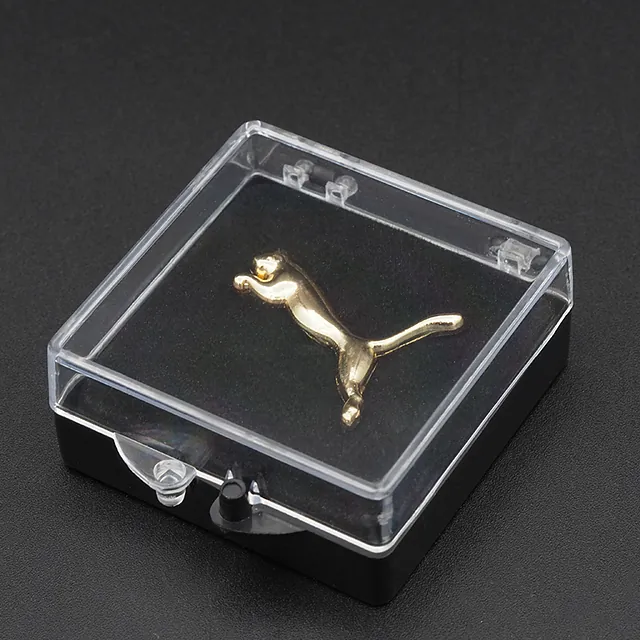 Puma Pins in PVC gift box 40x40mm velours inlay