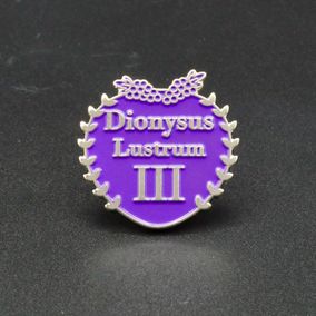 Dionysus Lustrum III, IJzer Koud Gestempelde Pins Hart