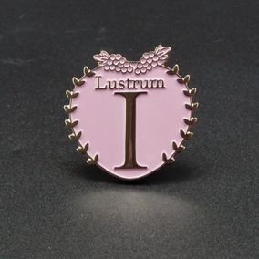 Dionysis Lustrum I, IJzer Koud Gestempelde Pins in Hartvorm
